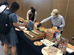 -上海跨国采购会展中心