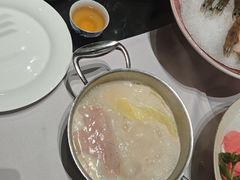 -红鼎豆捞·专注品质海鲜20年(宝丰路店)