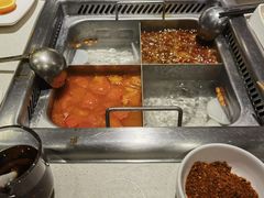 -海底捞火锅鲜切牛肉主题店(长寿路店)