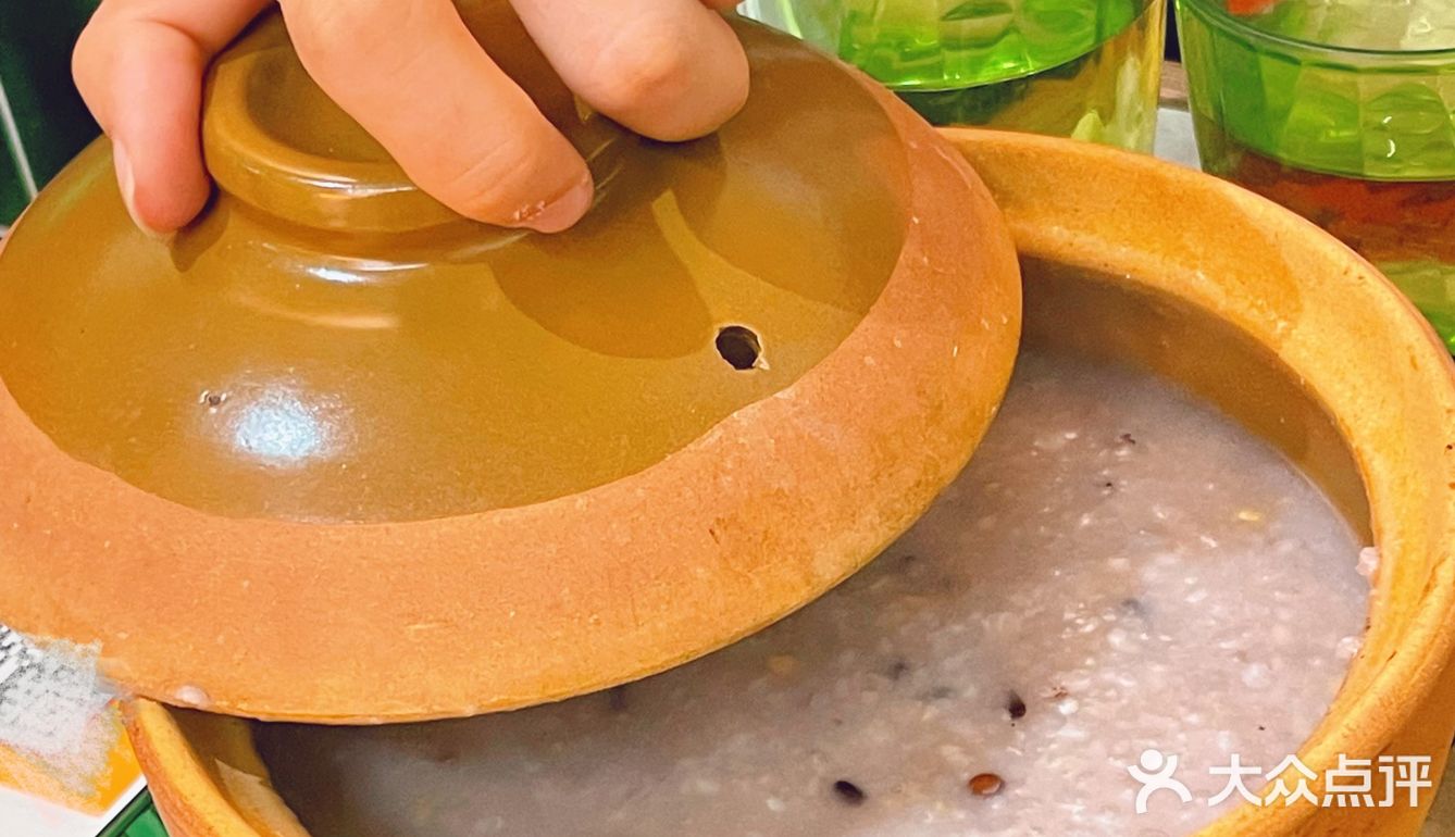 受气掌门的煲仔饭真的夸一百次都不为过！