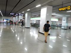 -龙溪路(地铁站)