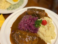 牛肉卷配苹果花椰菜土豆泥-申德勒加油站西餐厅Schindlers Tankstelle(上海外滩店)