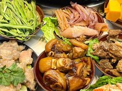 -渝嘴小老弟老火锅(华新村店)