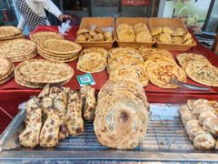 -明优利特色拌面抓饭(南昌路店)