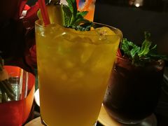 重口菠萝酒-wann lounge 低温慢煮牛排·清吧