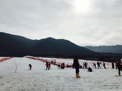 -鳌山滑雪度假区
