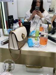 -阿三造型烫染•接发