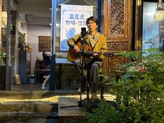 -蓝壁虎咖啡酒馆