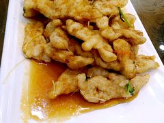 -老码头黑皮肘子锅包肉熏酱水饺(文政街店)