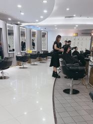 点击看大图 -八佰伴8008星级形象店