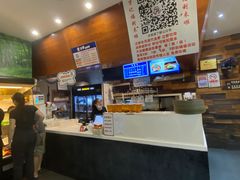 -万记麻辣烫国展总店
