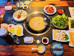 -大匠工房古船木艺术餐厅·猪肚鸡专门店(长白仙岛店)