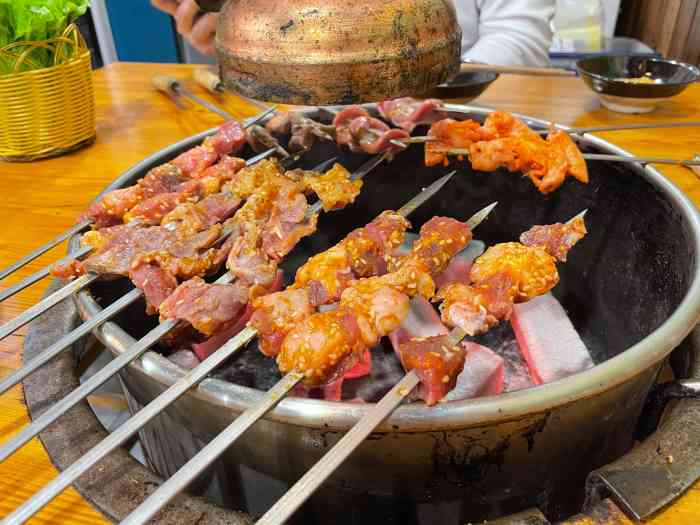 李家水浒烤肉(丹阳总店)-"看评价还不错特来打卡.店铺位置稍微有.