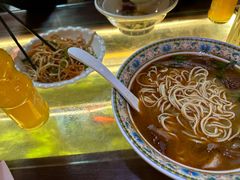 -金杨拉面王小吃面馆·牛三宝面·红烧牛肉粉