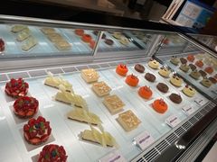 -潮一不贰·法式甜品·生日蛋糕·西式简餐(外滩店)