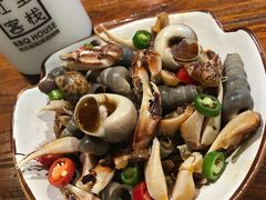 菠萝油子-红尘酒肉小馆