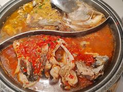-阿瓦山寨·湘菜现炒·剁椒鱼头王(咸阳总店)
