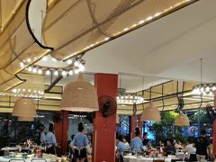 -刘姐啤酒鱼民族演艺餐厅(西街总店)