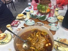 -刘姐啤酒鱼民族演艺餐厅(西街总店)
