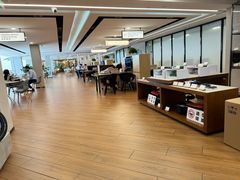 -上海宝信宝马4S店