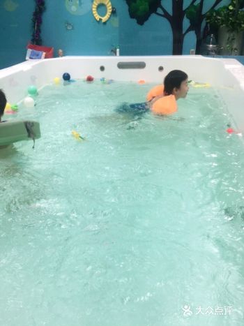 打卡四方利群纯净水游泳馆