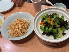 -宏状元现熬粥·京味菜(三里河店)
