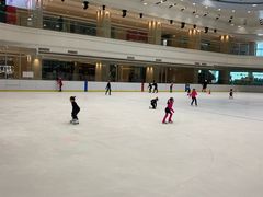 -陈露国际冰上中心(天津嘉里汇店)