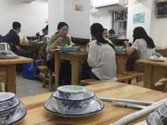 大堂-威邵鸡煲(西华路总店)