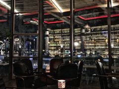 -饮湖威士忌鸡尾酒吧