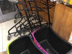 -绿叶子超市(公园大道店)