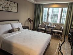 -广东大厦酒店(广州北京路步行街纪念堂地铁站店)