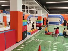 -悦动体能篮球羽毛球网球(三里河店)