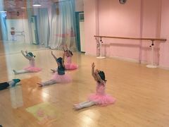 -雅米拉艺术中心(少儿舞蹈培训)