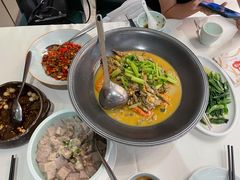 -饭怕鱼·黄焖鲟龙鱼(湖大店)