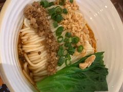 -渔语鱼新川菜Bistro(万象天地店)