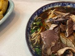 -老新隆牛肉锅贴(新街口店)