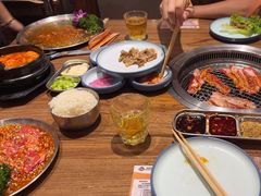 -明洞阿姨·韩式酱蟹烤肉·创意料理(三元桥店)