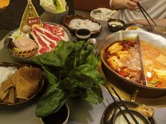 -湊湊火锅·茶憩(南京万象天地店)