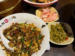 -富正毅三下锅·湘西韵味(天门山索道店)