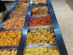 -食里香自助快餐(香槟小镇店)