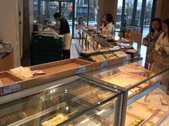 面包甜点陈列柜-泸溪河桃酥(鄞州高新宝龙店)