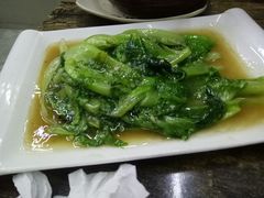 炒生菜-美味海鲜大排档(明发美食地标店)
