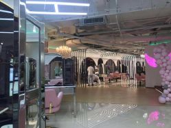 -BULB STUDIO 巴柏明星发型工作室