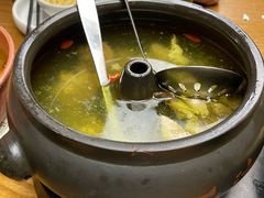 -云海肴·汽锅鸡·云南菜(天山百盛优客店)