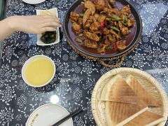 -八两八金·莱芜特色炒鸡(市南漳浦路店)