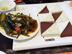 -何鲜菇火锅(大营盘店)