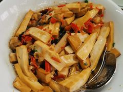 -新李记 · 口味菜馆(南郊公园店)