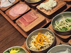 -银米·云南传统过桥米线(双廊黑金冠店)
