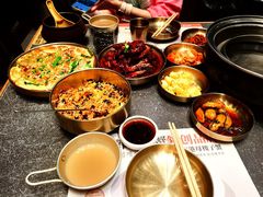 -草家酱蟹炭火烤肉店(珲春南路二店)