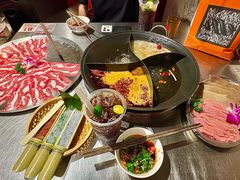 四拼鸳鸯锅-朱光玉火锅馆(小寨原力场店)